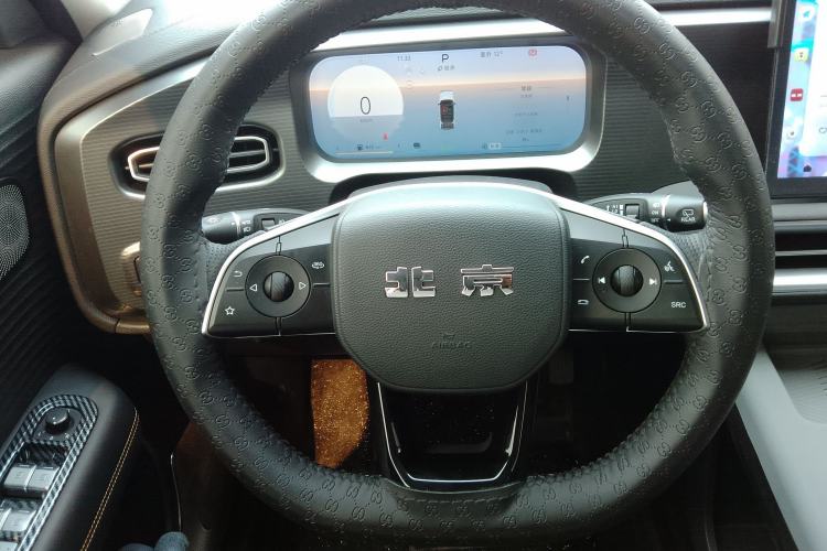 Used BAIC Off-Road BJ30 2024 1.5T Magic Electric Drive Advanced Version Steering Wheel