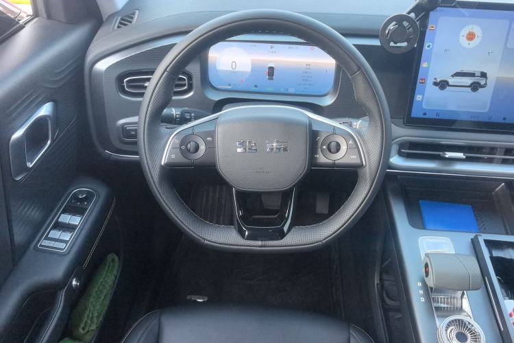 Used BAIC Off-Road BJ30 2024 1.5T Magic Electric Drive Advanced Version Steering Wheel