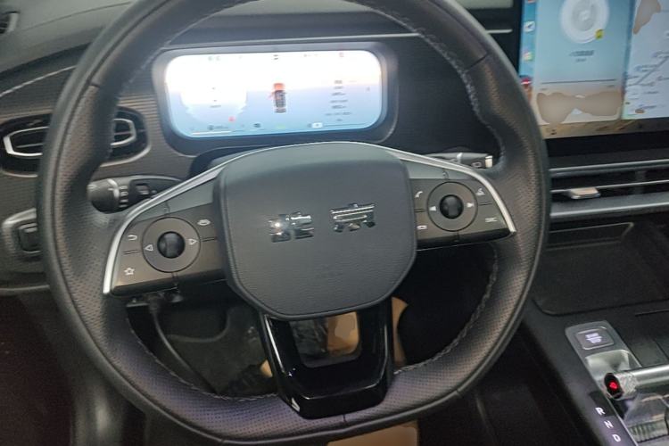Used BAIC Off-Road BJ30 2024 1.5T Magic Electric Drive Standard Edition Steering Wheel