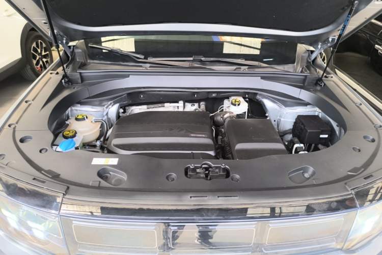 Used BAIC Off-Road BJ30 2024 1.5T Magic Electric Drive Advanced Version Engine Bay