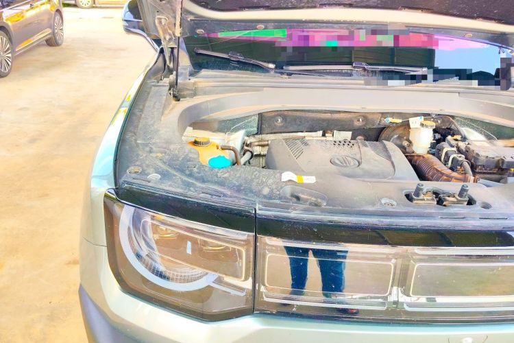 Used BAIC Off-Road BJ30 2024 1.5T Light Wilderness Pro Edition Engine Bay Right
