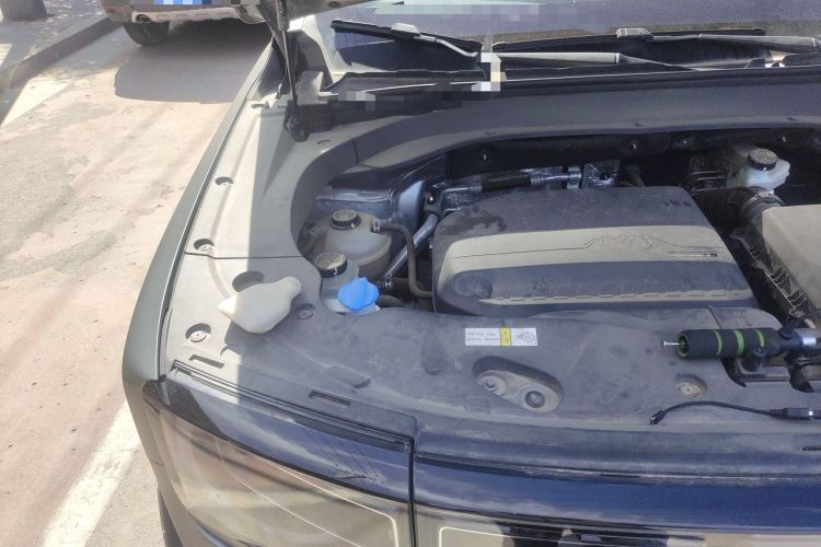 Used BAIC Off-Road BJ30 2024 1.5T Magic Electric Drive Advanced Version Engine Bay Right
