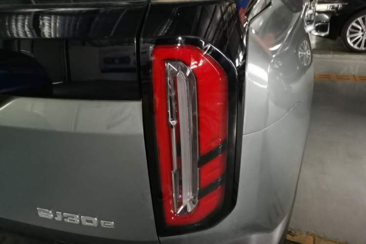 Used BAIC Off-Road BJ30 2024 1.5T Magic Electric Drive Standard Edition Exterior 3