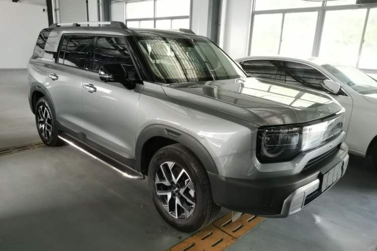 Used BAIC Off-Road BJ30 2024 1.5T Magic Electric Drive Standard Edition Front Right 45 Deg