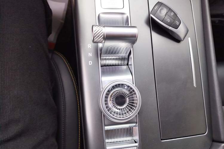 Used BAIC Off-Road BJ30 2024 1.5T Magic Electric Drive Advanced Version Gear Lever