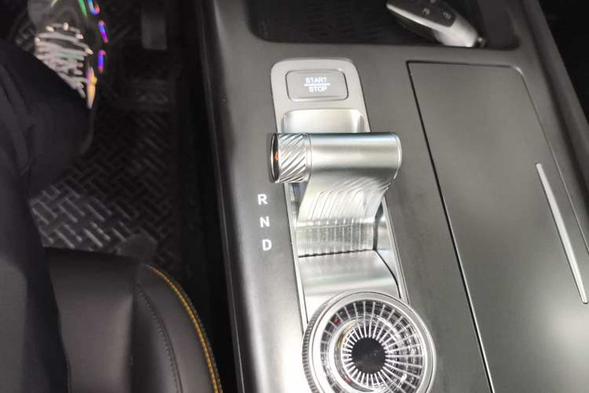 Used BAIC Off-Road BJ30 2024 1.5T Magic Electric Drive Advanced Version Gear Lever