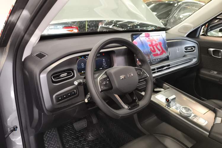 Used BAIC Off-Road BJ30 2024 1.5T Magic Electric Drive Advanced Version Interior 2