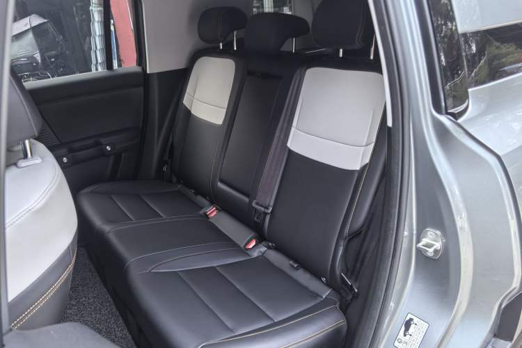 Used BAIC Off-Road BJ30 2024 1.5T Light Wilderness Air Edition Interior 3