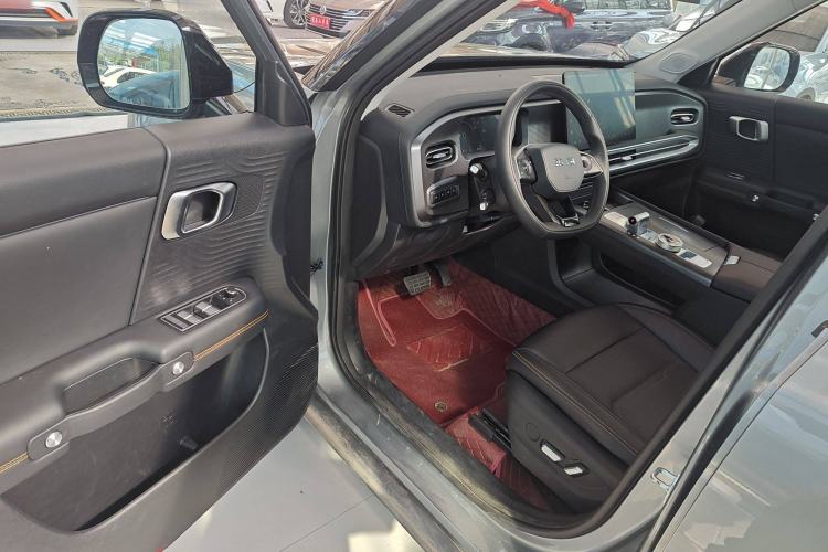 Used BAIC Off-Road BJ30 2024 1.5T Magic Electric Drive Advanced Version Interior 3