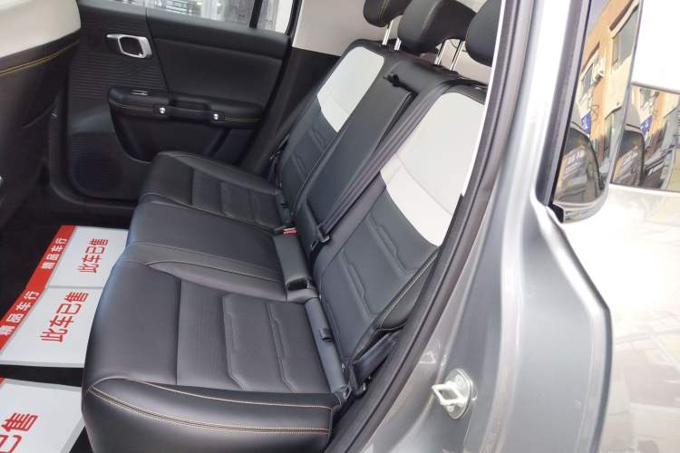 Used BAIC Off-Road BJ30 2024 1.5T Magic Electric Drive Advanced Version Interior 4