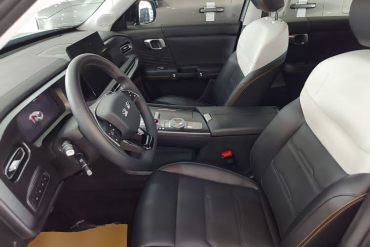 Used BAIC Off-Road BJ30 2024 1.5T Magic Electric Drive Advanced Version Left Front Seat