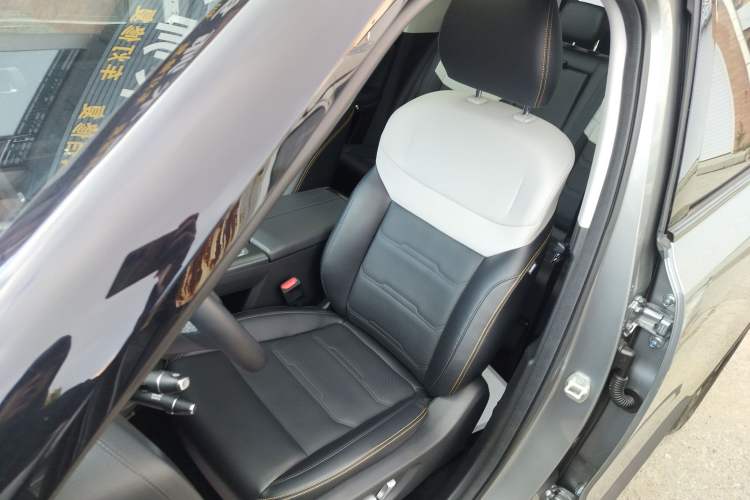 Used BAIC Off-Road BJ30 2024 1.5T Magic Electric Drive Advanced Version Left Front Seat