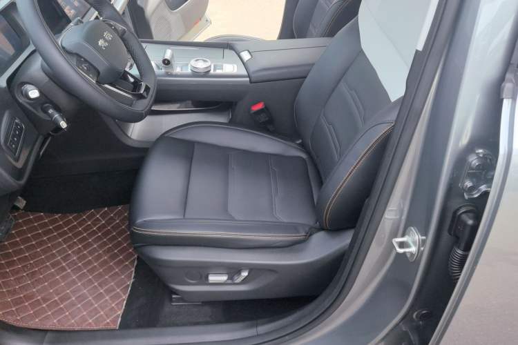 Used BAIC Off-Road BJ30 2024 1.5T Magic Electric Drive Advanced Version Left Front Seat