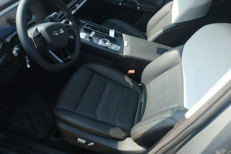 Used BAIC Off-Road BJ30 2024 1.5T Magic Electric Drive Advanced Version Left Front Seat