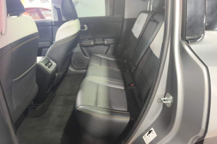 Used BAIC Off-Road BJ30 2024 1.5T Magic Electric Drive Advanced Version Left Rear Seat