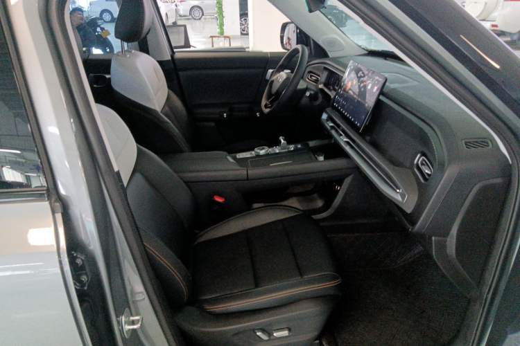 Used BAIC Off-Road BJ30 2024 1.5T Light Wilderness Pro Edition Right Front Seat