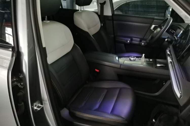 Used BAIC Off-Road BJ30 2024 1.5T Magic Electric Drive Standard Edition Right Front Seat