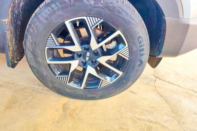 Used BAIC Off-Road BJ30 2024 1.5T Light Wilderness Pro Edition Right Front Wheel Hub