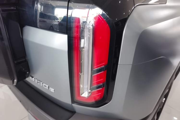 Used BAIC Off-Road BJ30 2024 1.5T Magic Electric Drive Advanced Version Right Rear Taillight