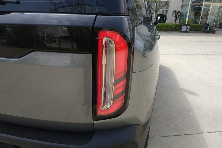 Used BAIC Off-Road BJ30 2024 1.5T Light Wilderness Pro Edition Right Rear Taillight