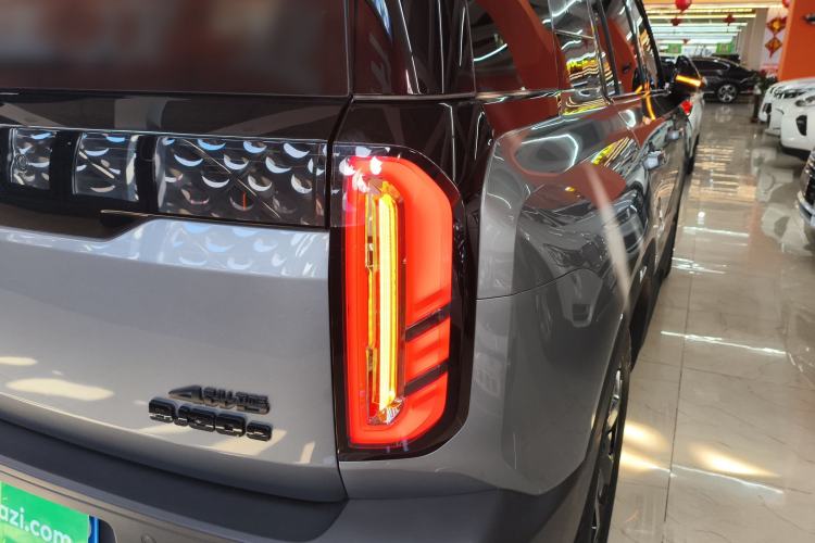 Used BAIC Off-Road BJ30 2024 1.5T Magic Electric Drive Advanced Version Right Rear Taillight