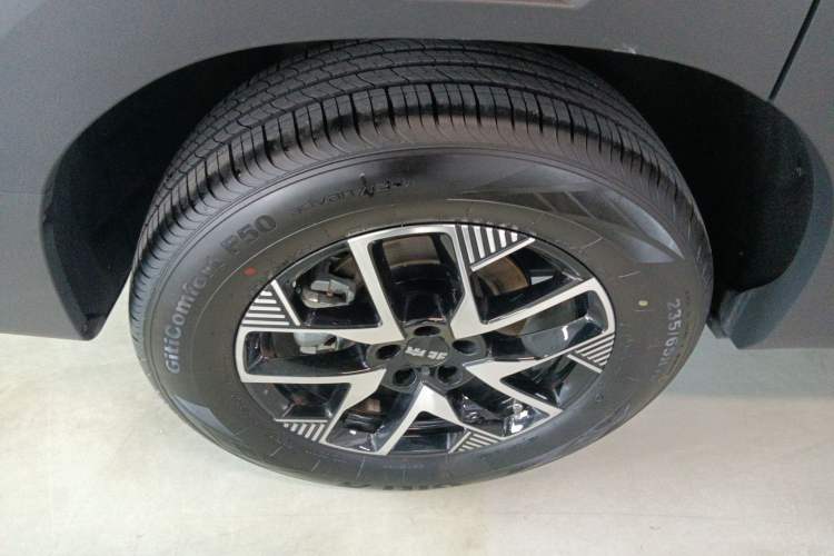 Used BAIC Off-Road BJ30 2024 1.5T Light Wilderness Pro Edition Right Rear Wheel Hub