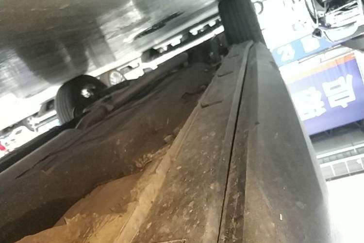 Used BAIC Off-Road BJ30 2024 1.5T Light Wilderness Pro Edition Right Side Sill
