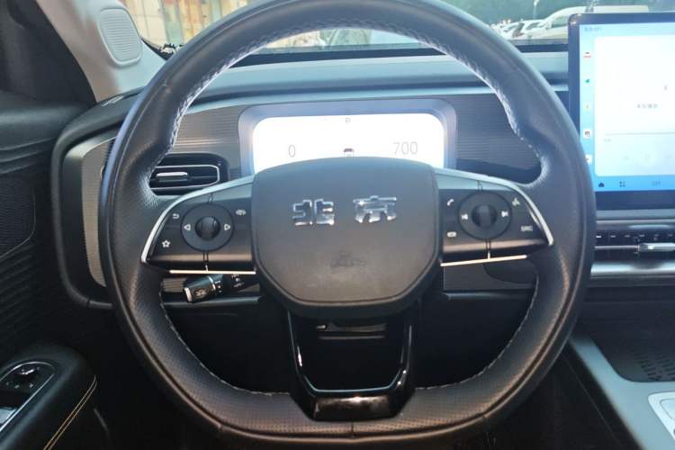 Used BAIC Off-Road BJ30 2024 1.5T Light Wilderness Pro Edition Steering Wheel