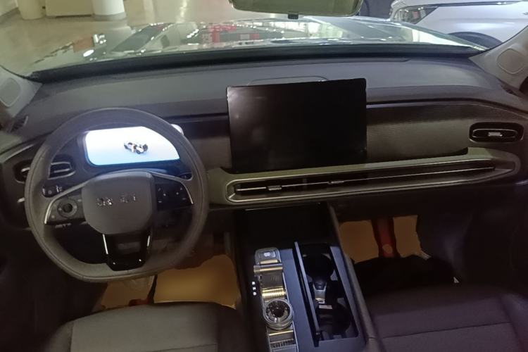 Used BAIC Off-Road BJ30 2024 1.5T Magic Electric Drive Advanced Version Center Console