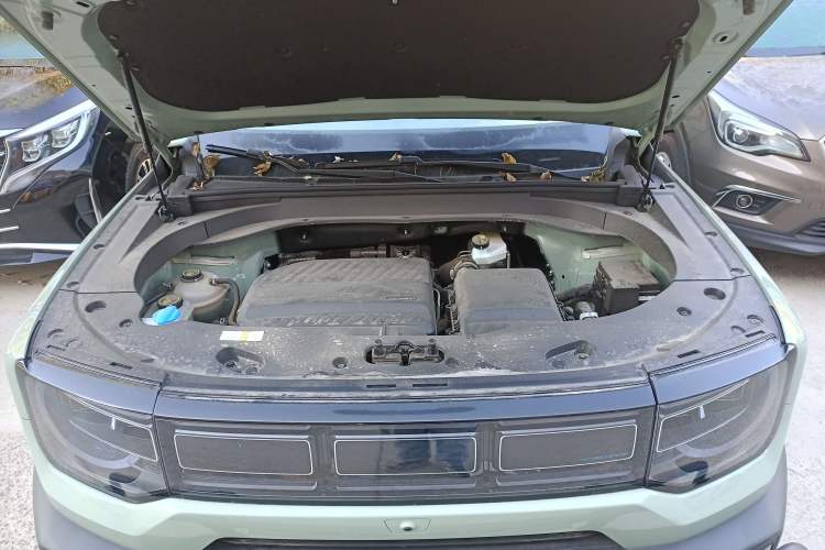 Used BAIC Off-Road BJ30 2024 1.5T Magic Electric Drive Advanced Version Engine Bay