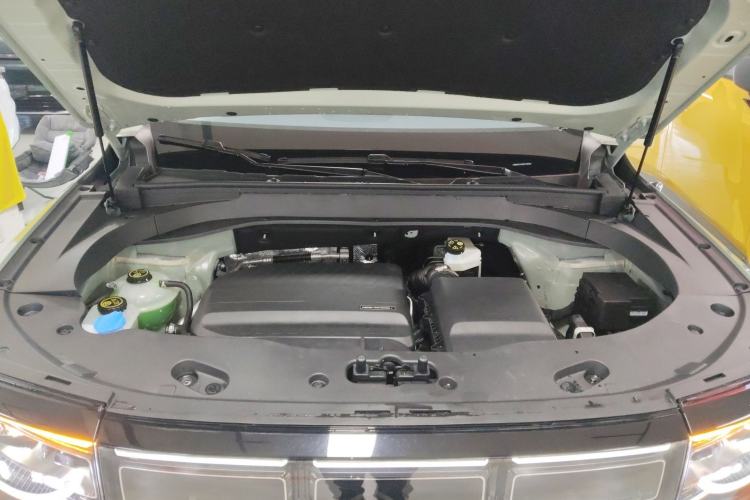 Used BAIC Off-Road BJ30 2024 1.5T Magic Electric Drive Advanced Version Engine Bay
