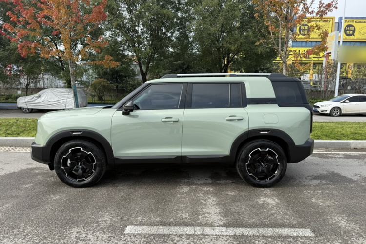 Used BAIC Off-Road BJ30 2024 1.5T Magic Electric Drive Advanced Version Exterior 4