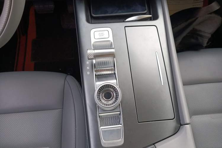 Used BAIC Off-Road BJ30 2024 1.5T Magic Electric Drive Advanced Version Gear Lever