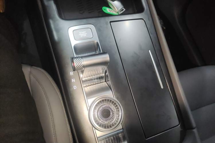 Used BAIC Off-Road BJ30 2024 1.5T Magic Electric Drive Advanced Version Gear Lever