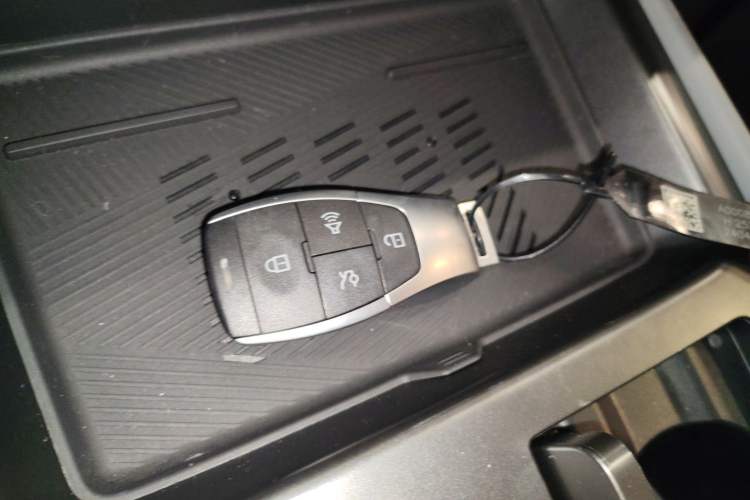 Used BAIC Off-Road BJ30 2024 1.5T Magic Electric Drive Advanced Version Interior 1