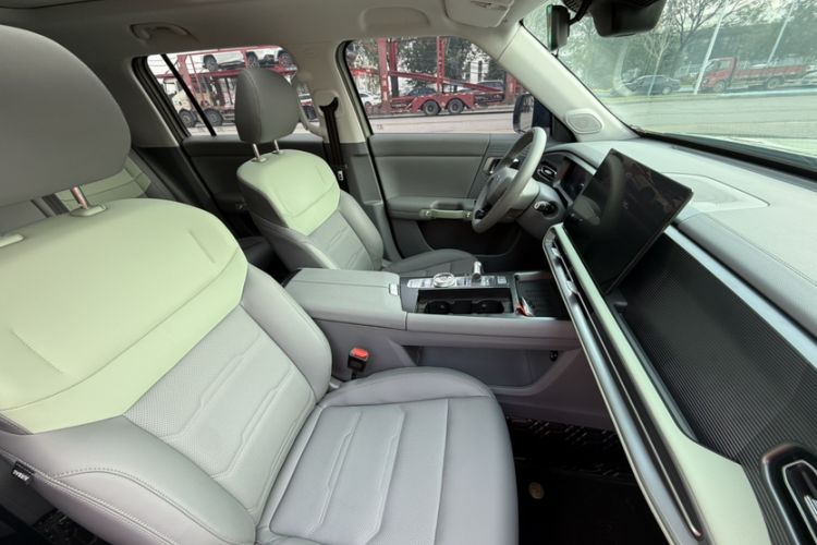 Used BAIC Off-Road BJ30 2024 1.5T Magic Electric Drive Advanced Version Interior 12