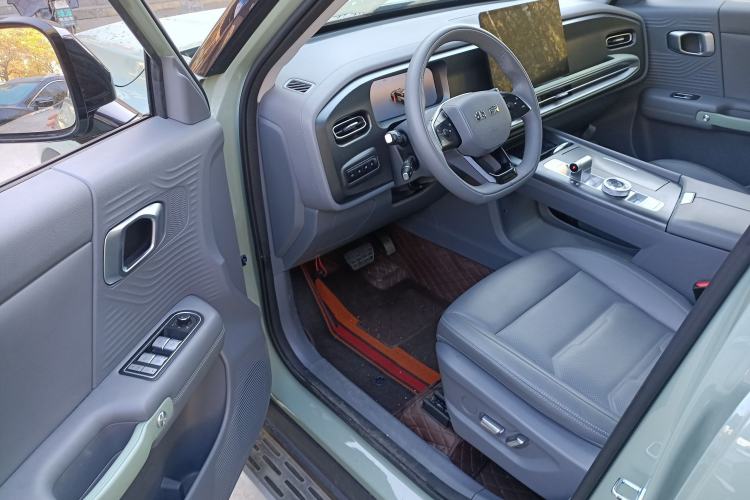 Used BAIC Off-Road BJ30 2024 1.5T Magic Electric Drive Advanced Version Interior 3