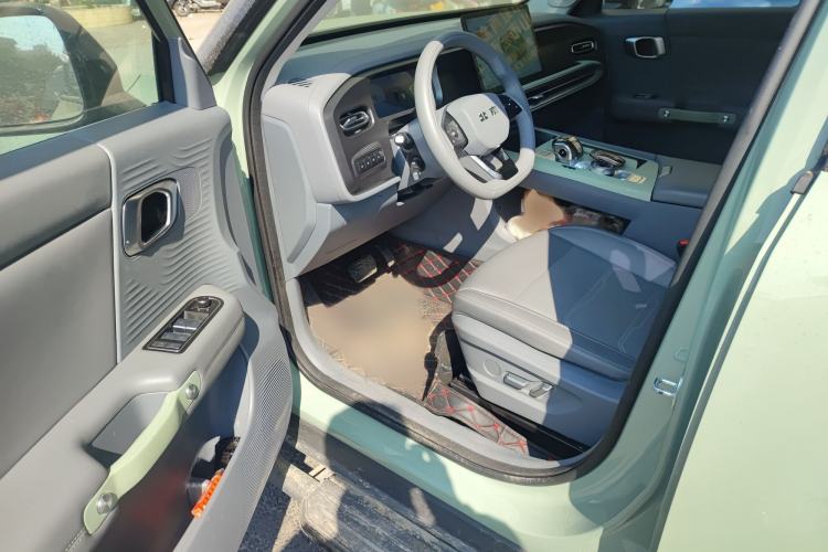 Used BAIC Off-Road BJ30 2024 1.5T Magic Electric Drive Advanced Version Interior 3
