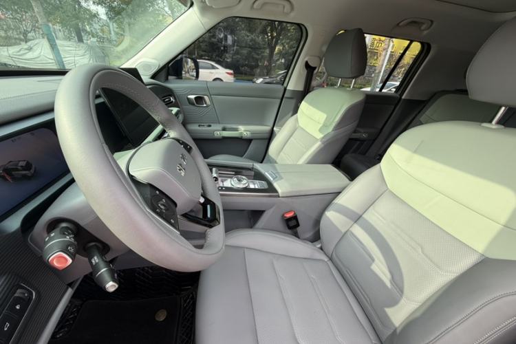 Used BAIC Off-Road BJ30 2024 1.5T Magic Electric Drive Advanced Version Interior 6