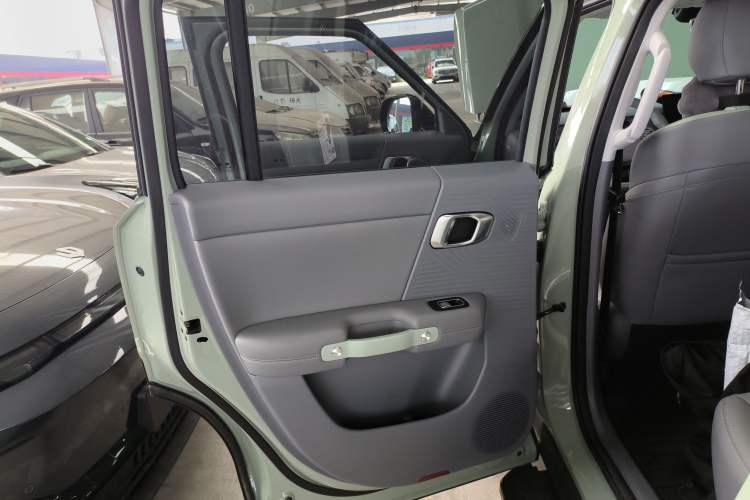 Used BAIC Off-Road BJ30 2024 1.5T Magic Electric Drive Advanced Version Interior 8