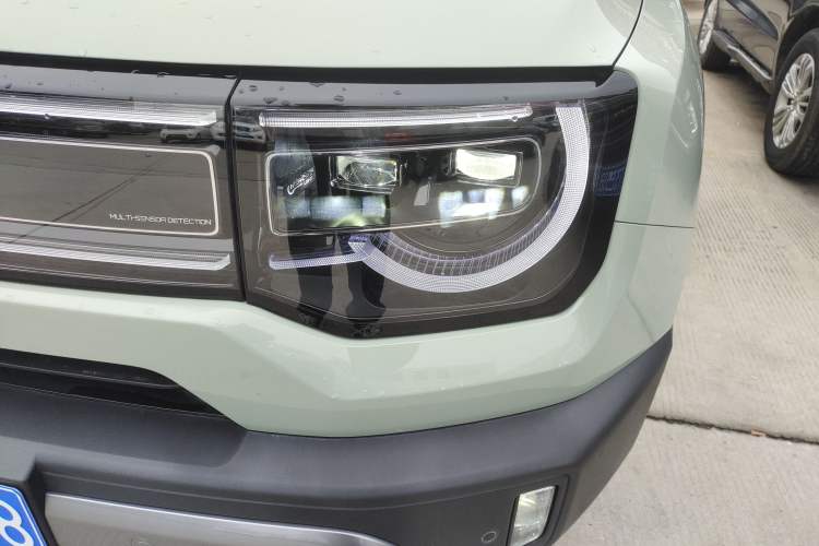 Used BAIC Off-Road BJ30 2024 1.5T Magic Electric Drive Advanced Version Left Front Headlight