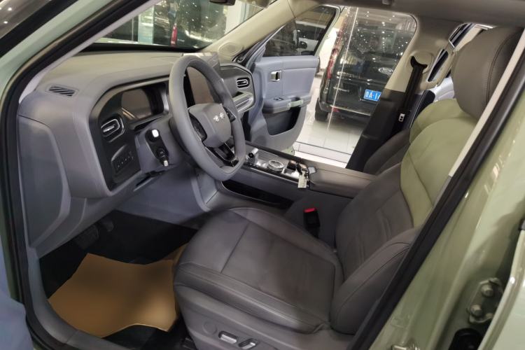 Used BAIC Off-Road BJ30 2024 1.5T Magic Electric Drive Advanced Version Left Front Seat