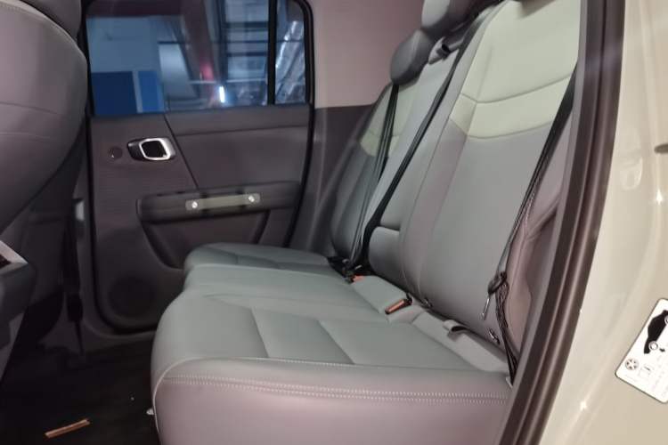 Used BAIC Off-Road BJ30 2024 1.5T Light Wilderness Pro Edition Left Rear Seat