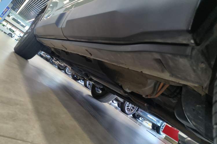 Used BAIC Off-Road BJ30 2024 1.5T Magic Electric Drive Standard Edition Left Side Sill