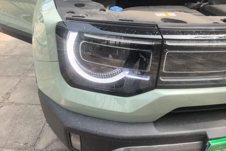 Used BAIC Off-Road BJ30 2024 1.5T Magic Electric Drive Advanced Version Right Front Headlight