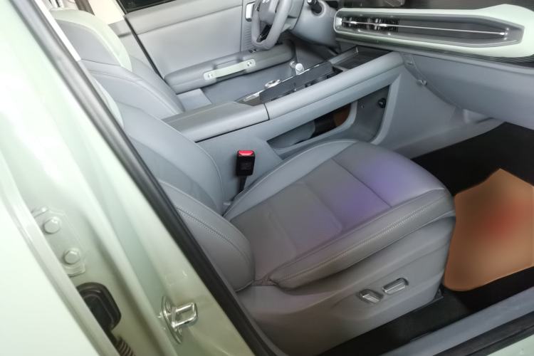 Used BAIC Off-Road BJ30 2024 1.5T Magic Electric Drive Advanced Version Right Front Seat