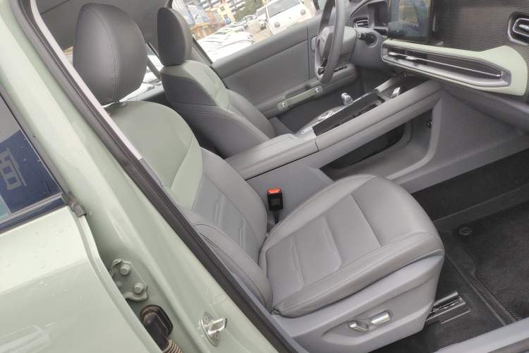Used BAIC Off-Road BJ30 2024 1.5T Magic Electric Drive Advanced Version Right Front Seat