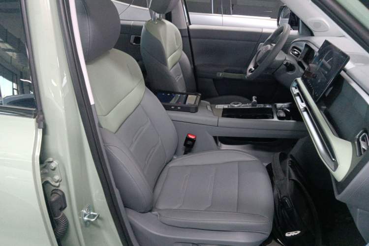 Used BAIC Off-Road BJ30 2024 1.5T Magic Electric Drive Advanced Version Right Front Seat