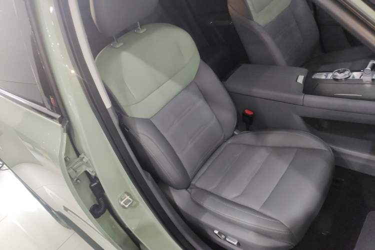Used BAIC Off-Road BJ30 2024 1.5T Magic Electric Drive Advanced Version Right Front Seat