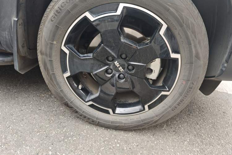 Used BAIC Off-Road BJ30 2024 1.5T Magic Electric Drive Advanced Version Right Front Wheel Hub
